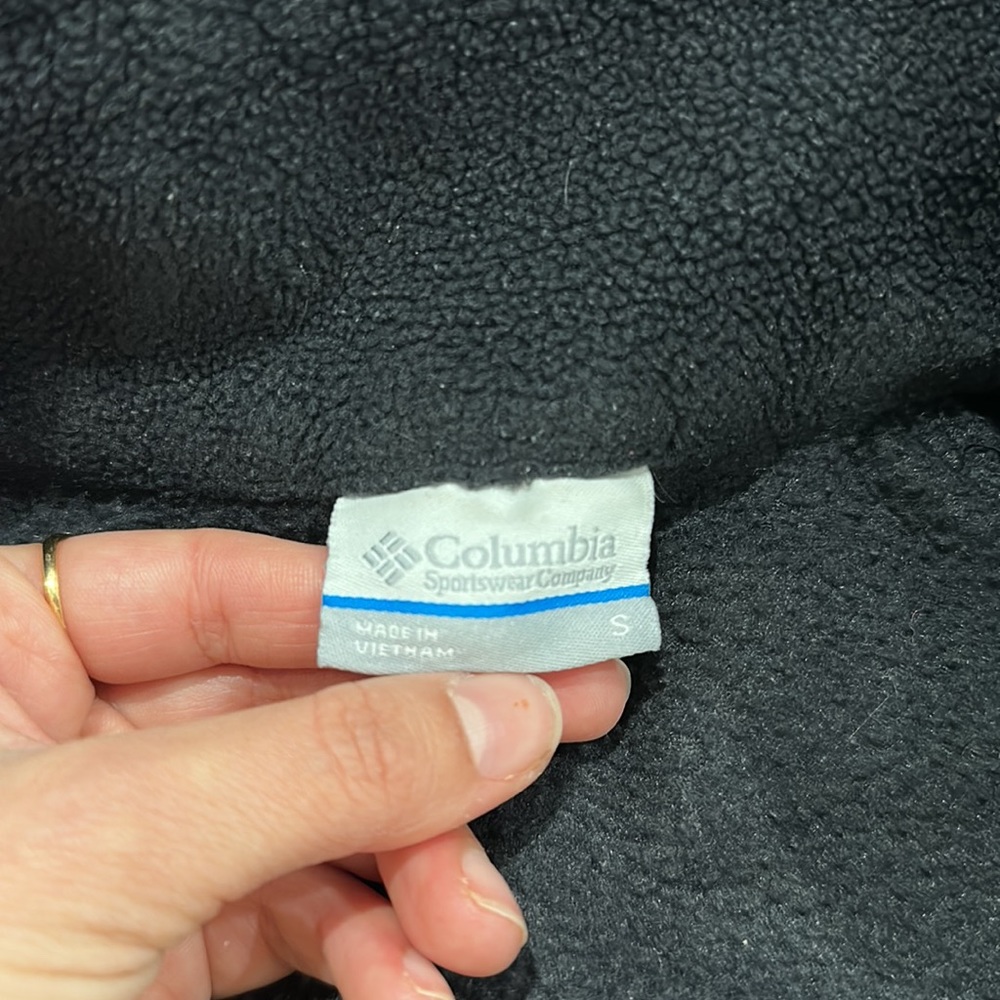 Fleece - Picture 3 of 3